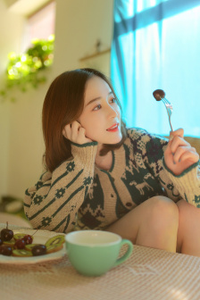 边做奶水边喷H高H共妻