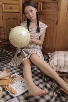 美丽女邻居